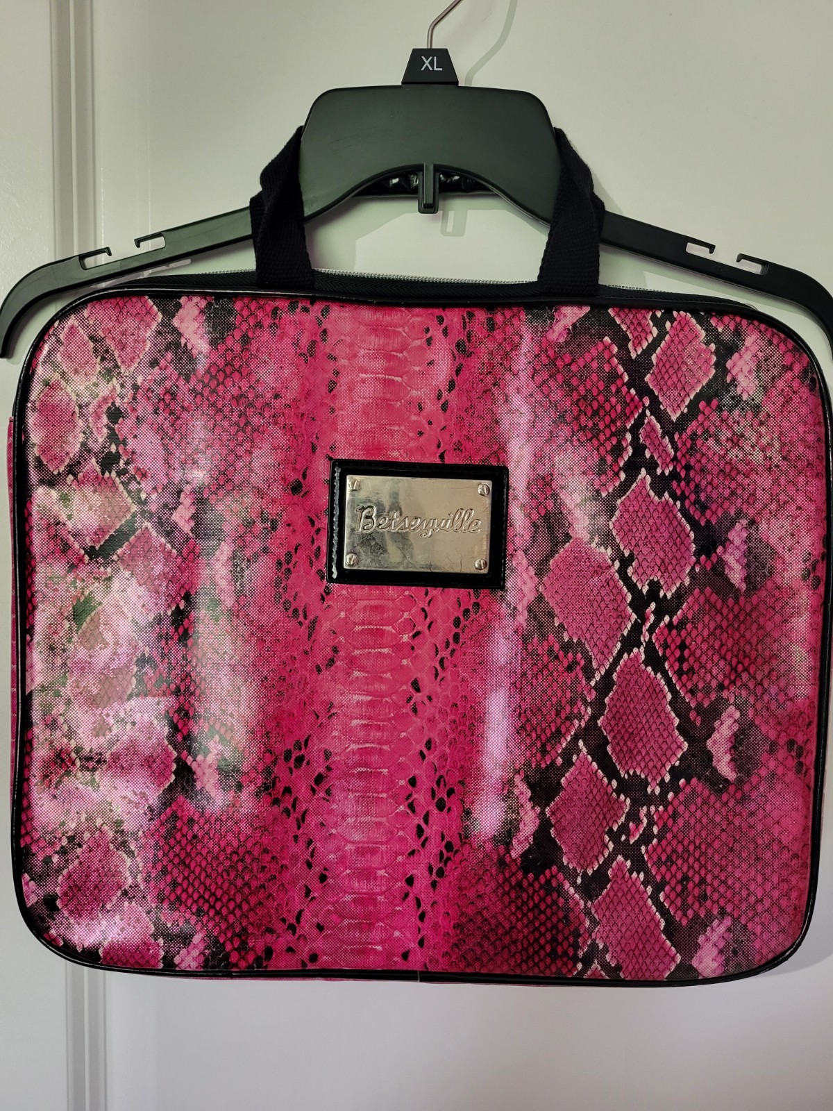Betsey Johnson, Pink Snakeskin Laptop Bag, Sleeve