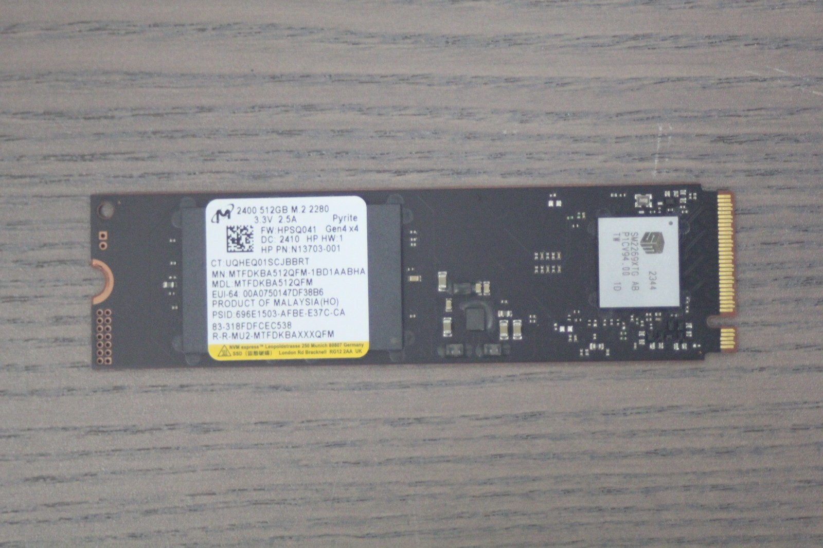Micron 2400 512GB Gen 4x4 MTFDKBA512QFM PCIe NVMe M.2 2280 SSD -  1BD1AABHA