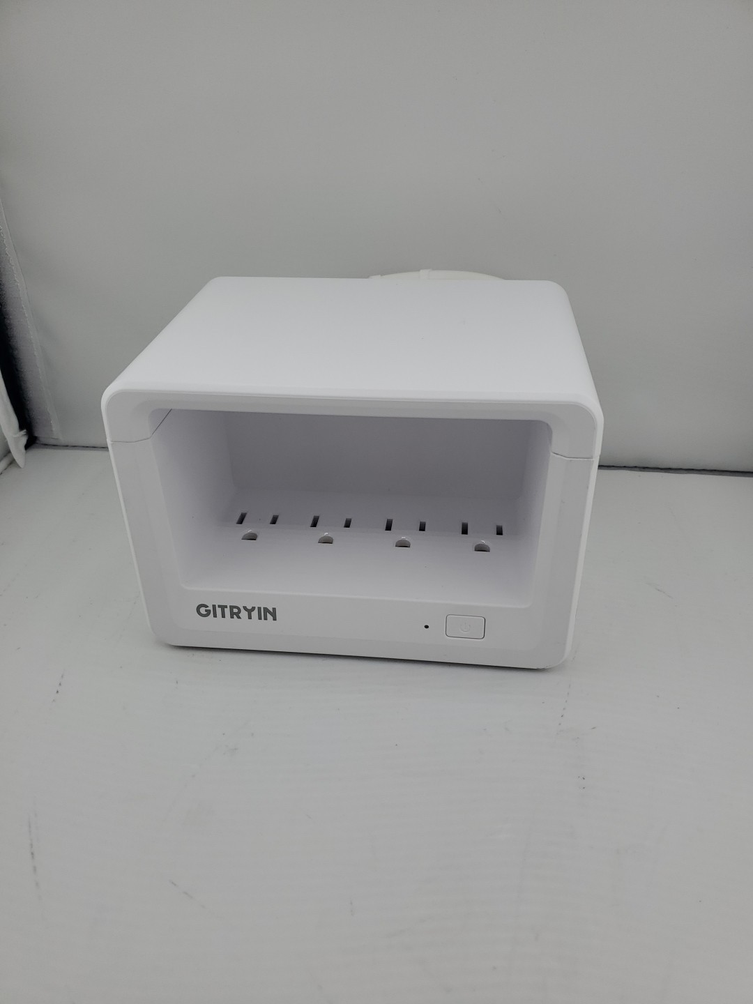 Gitryin 12 in 1 Intellicharge Hub w/4 Outlet Ports & AC
