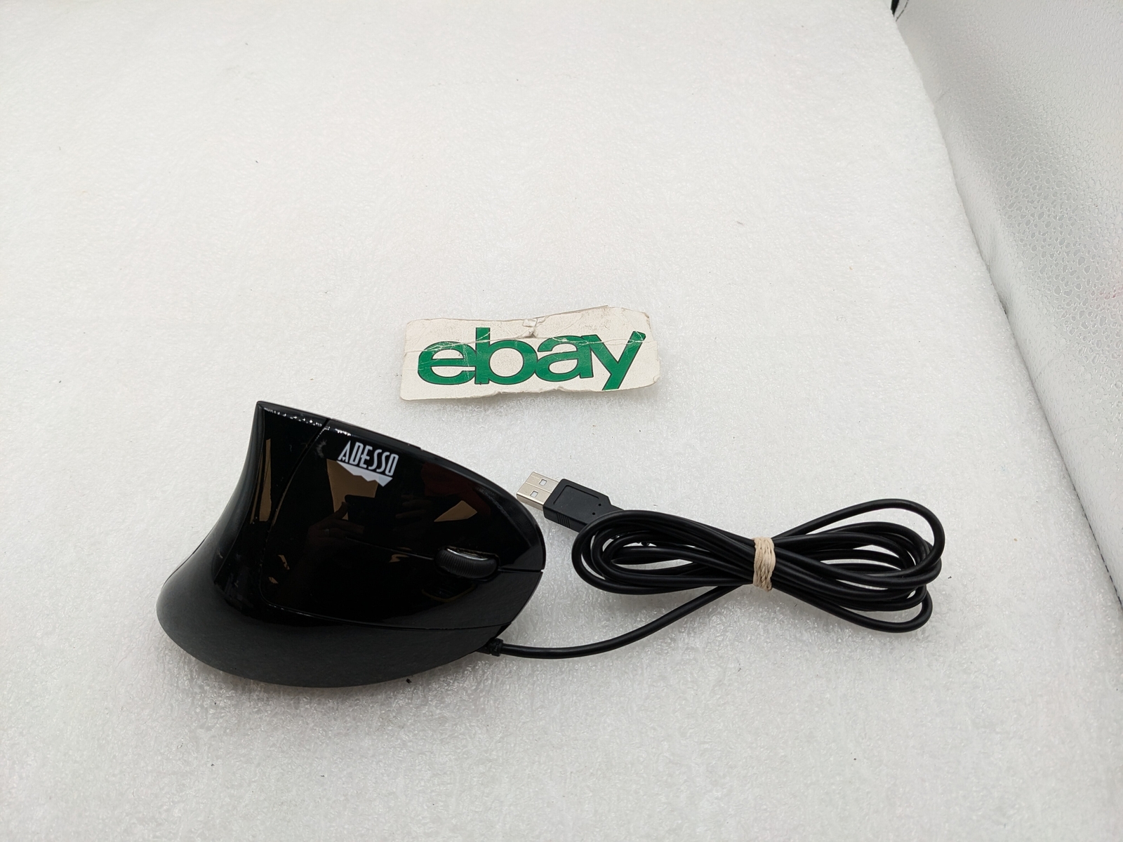 Adesso iMouse E1 Vertical Ergonomic Illuminated Mouse