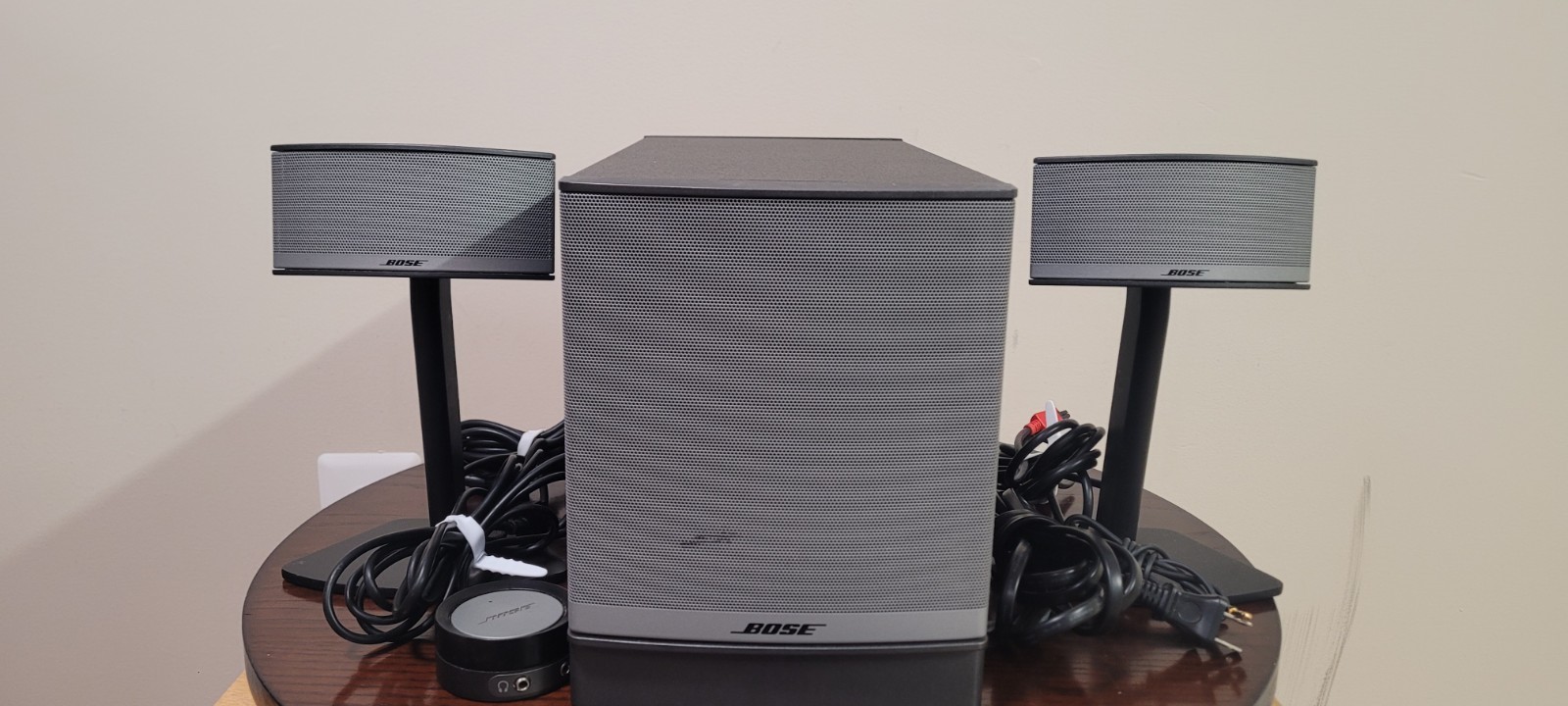 Bose Companion 5 Multimedia Speaker System. Tested, Works Great. Excellent Cond.
