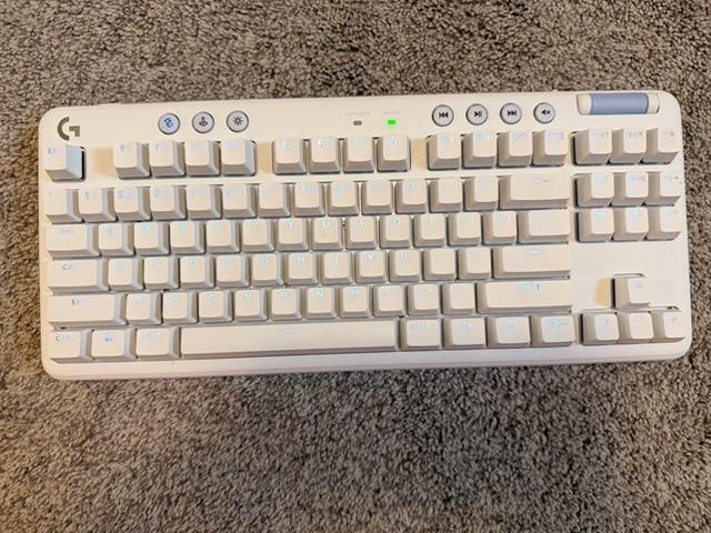 logitech aurora G715 Gaming Keyboard