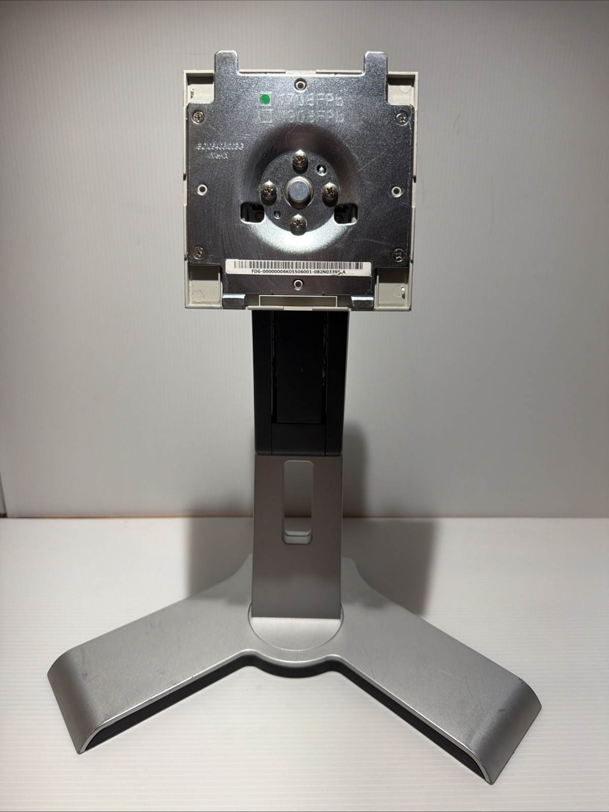 Dell Adjustable Monitor Swivel Stand 1707FPb 1907FPb
