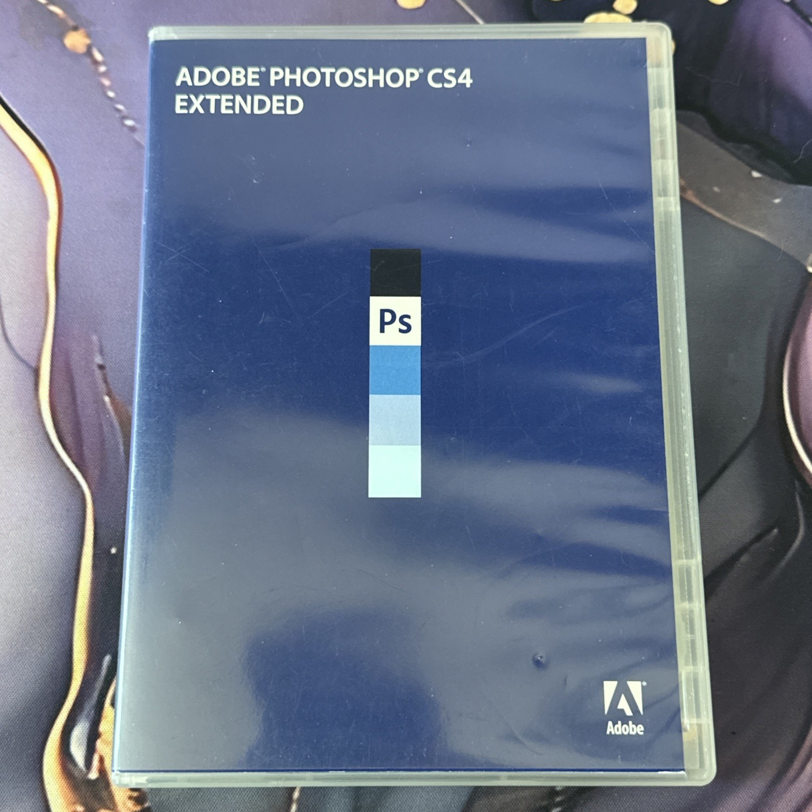 ADOBE Photoshop CS4 Extended Edition MAC OS (CS4 activation servers Discontinued
