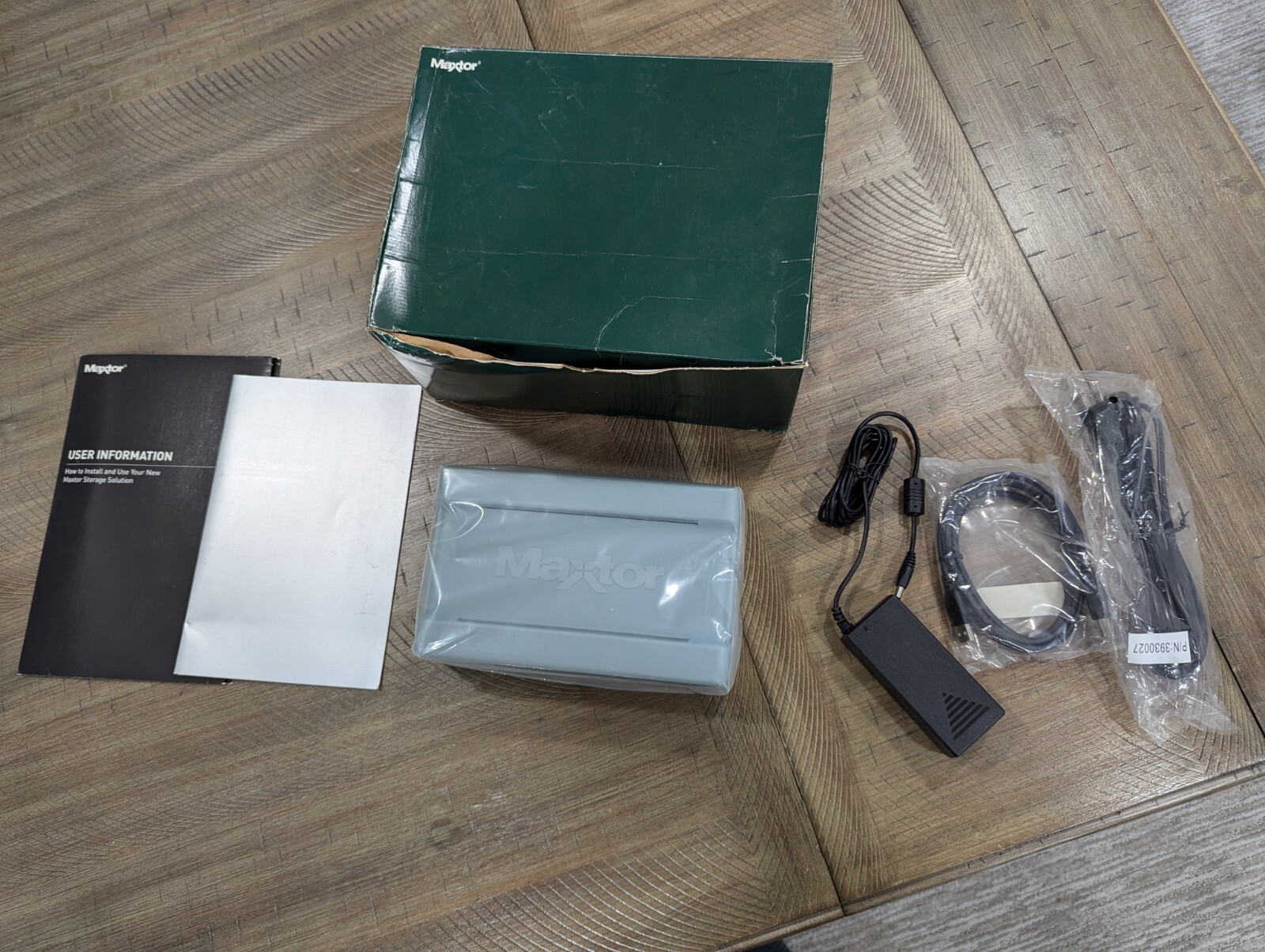 Maxtor Personal Storage 320GB Hardrive w/ USB cable New Open Box