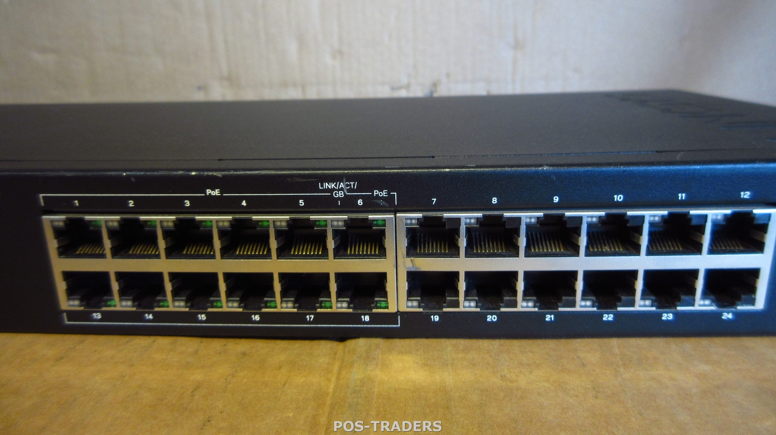 Linksys LGS124P Unmanaged 24-Port PoE+ 120W GIGABIT LAN Switch EXCL RACK EARS