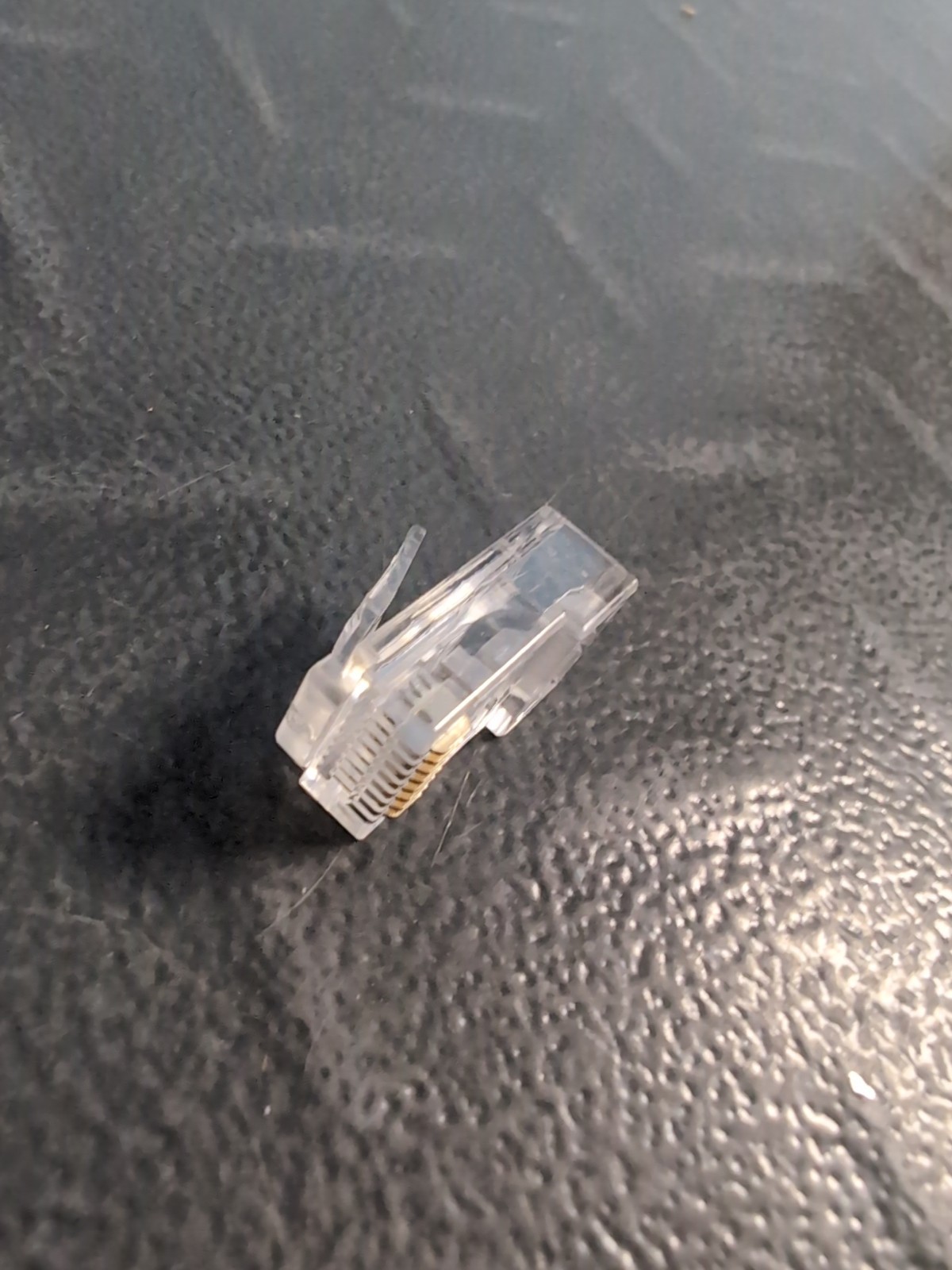 RJ45 CAT5E UTP SOLID/3 PRONGS