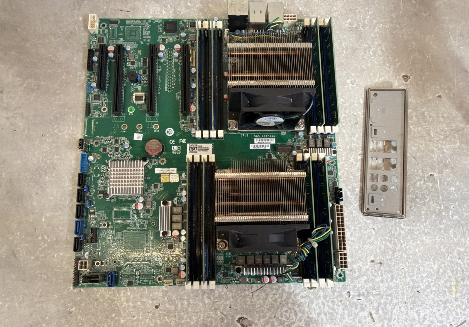 TYAN S7070A2NR-B / Dual LGA2011-3 Server Motherboard w/ 2x Xeon - 16GB RAM