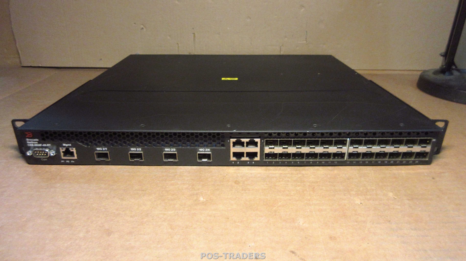 BROCADE BR-CER-2024F-4X-RT 10G 24-Port SFP Switch 4x Combo + DUAL 504W PSU