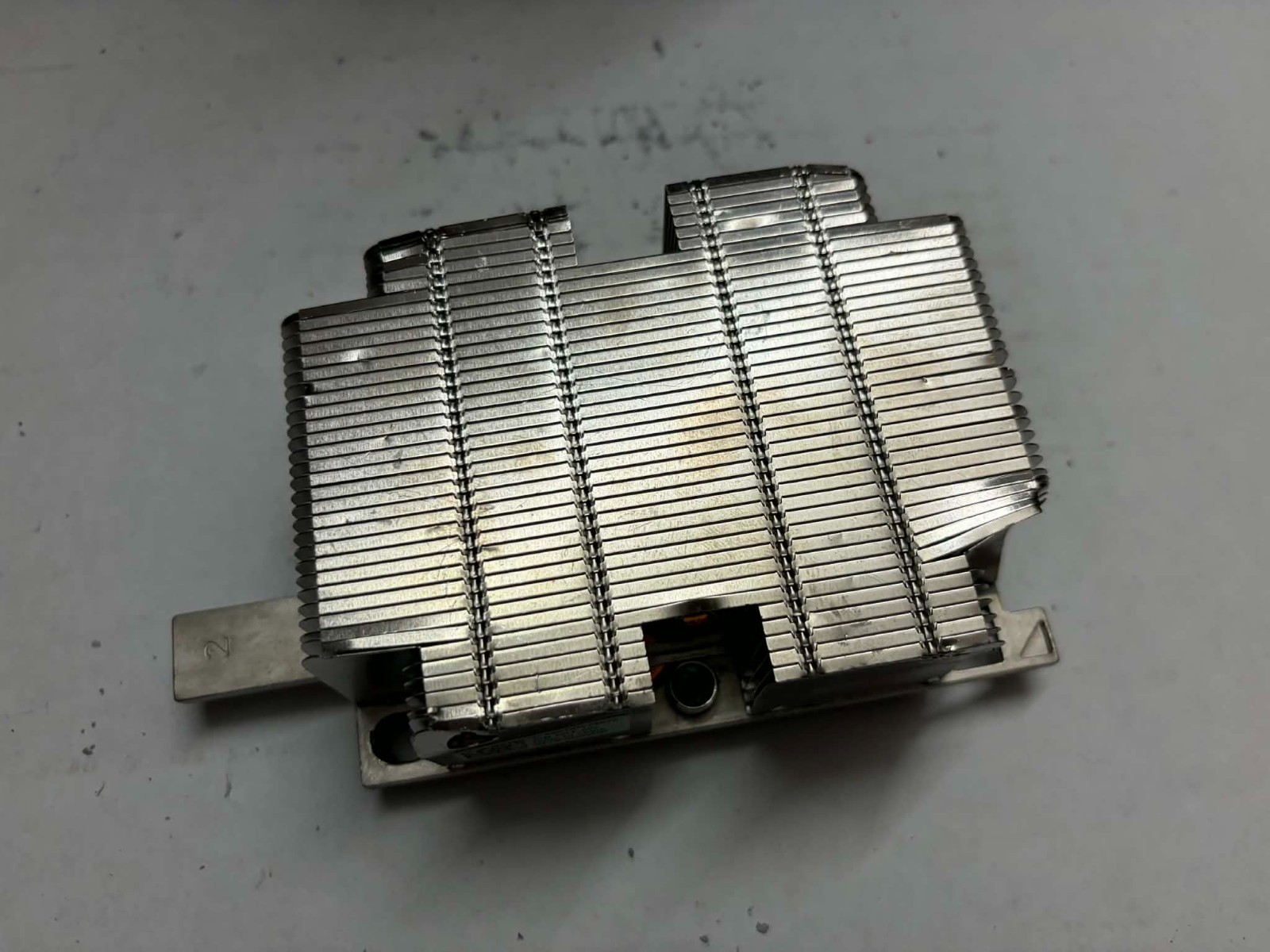 Genuine Dell 2nd CPU Heatsink for PowerEdge R540 R740XD2 W/ Bracket - KG4MM