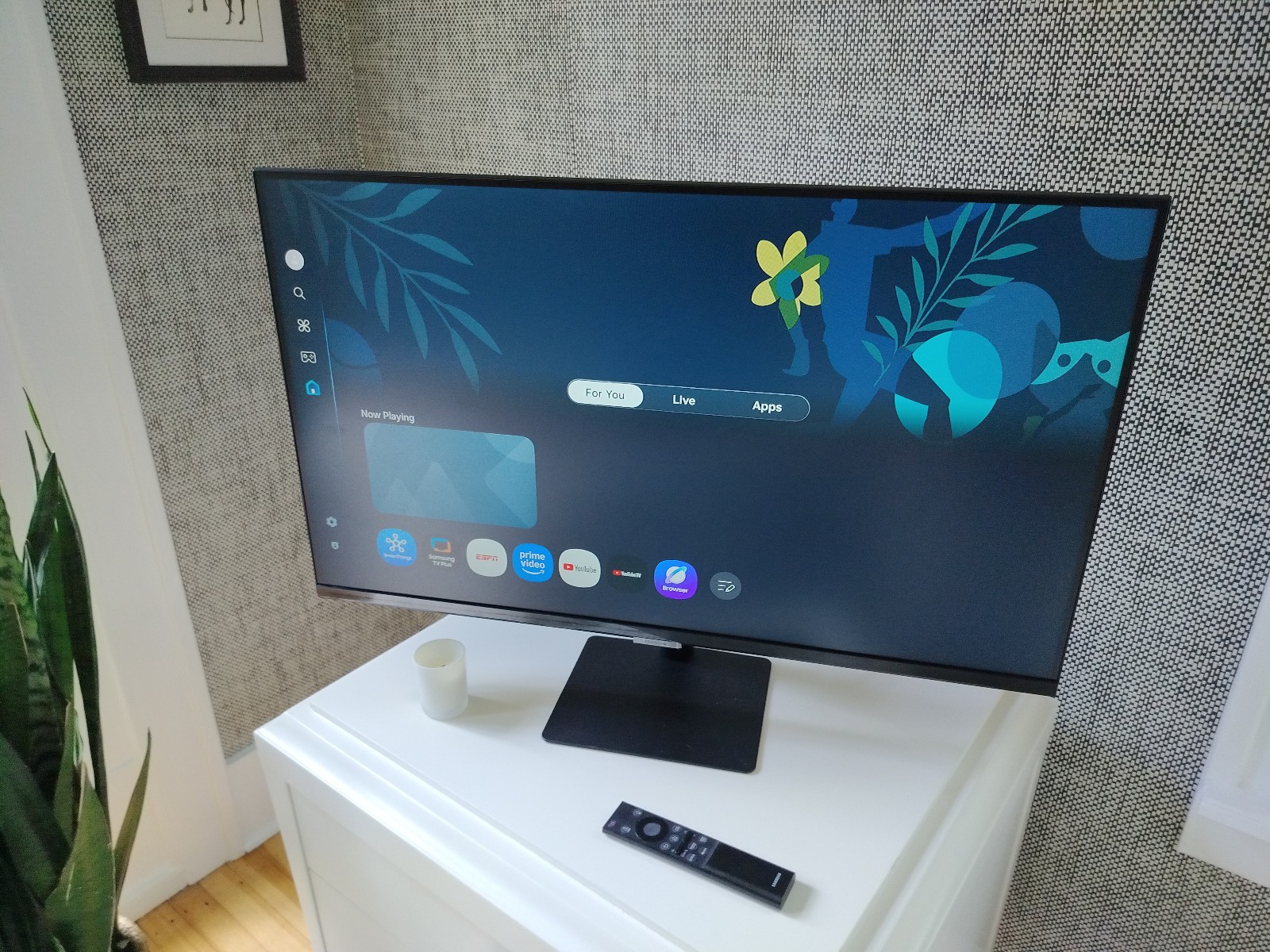 Samsung M5 32" Smart Monitor
