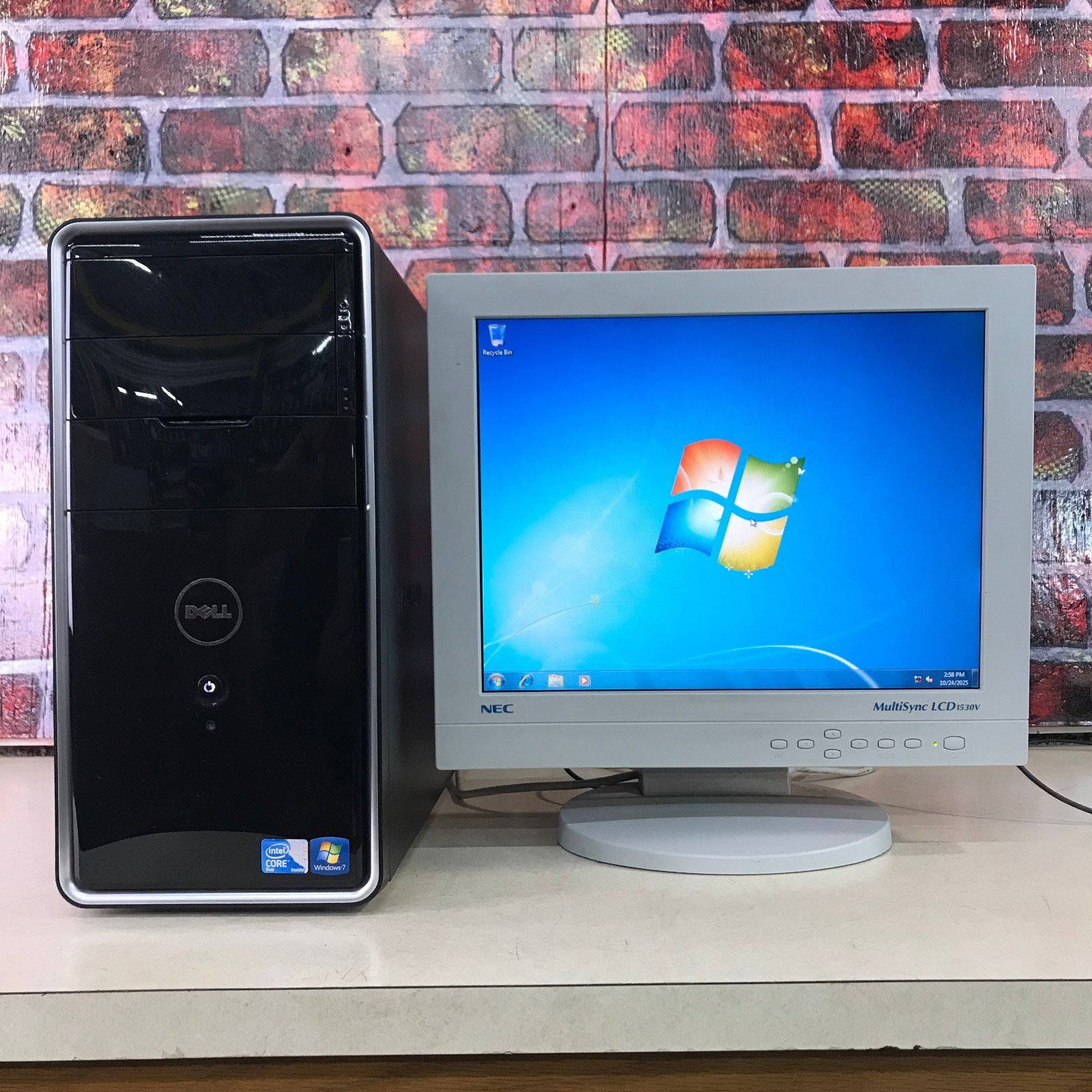 Dell Inspiron 545 PC Retro Gaming Core 2 2.93GHz 6GB RAM (Windows 7 Pro 64-Bit)