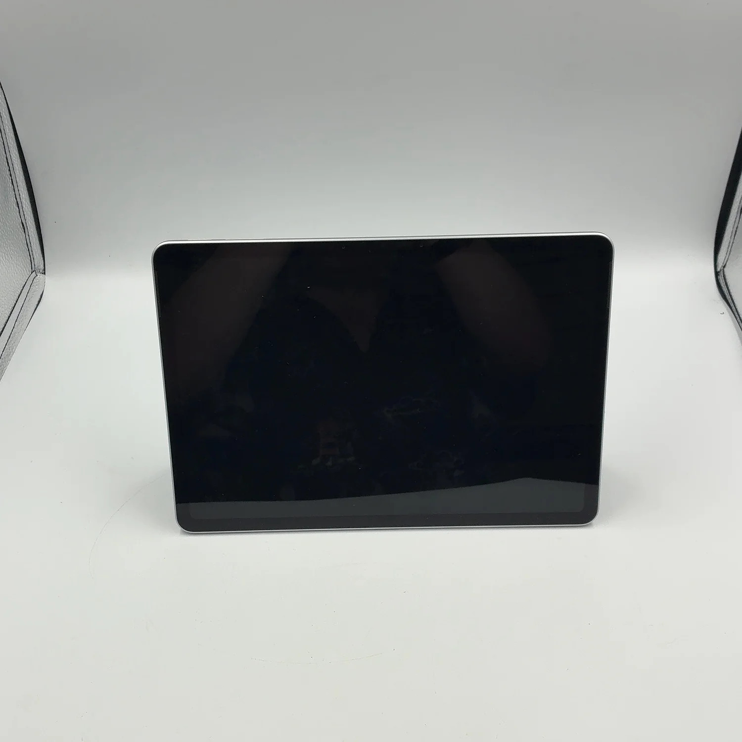 Microsoft Surface Pro 12" 12" Snapdragon X Plus 3.2GHz 16GB RAM 256GB SSD 2076