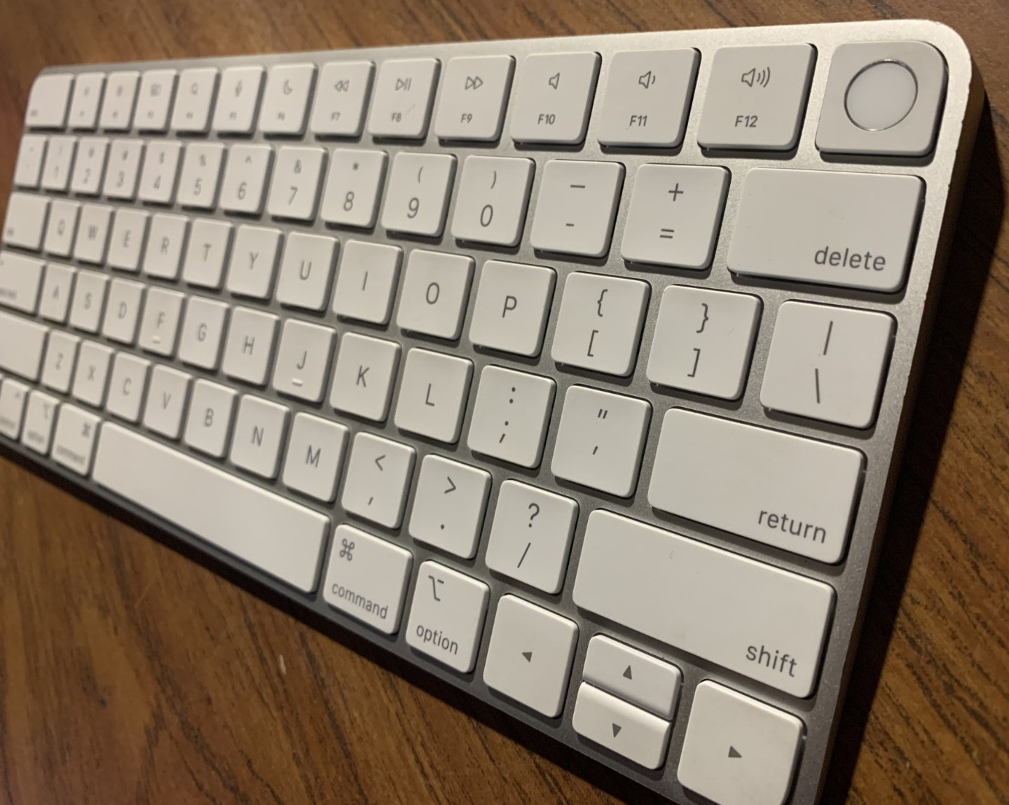 Apple Magic Keyboard with Touch ID (Model A2449)