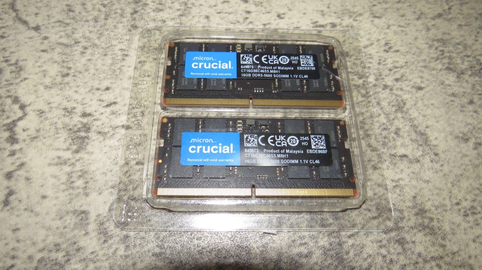 Crucial 32 GB PC5-44800 (DDR5-5600) 1Rx8 Laptop RAM Kit CT16G56C46S5.M8H1