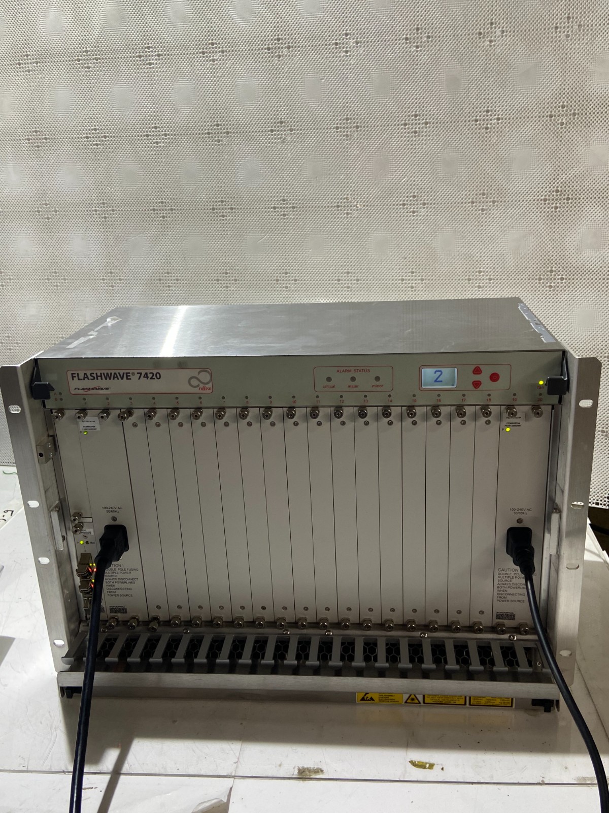 Fujitsu Flashwave 7420 7HU-R Optical Network Shelf Chassis SH7HU-R Power ON *QTY