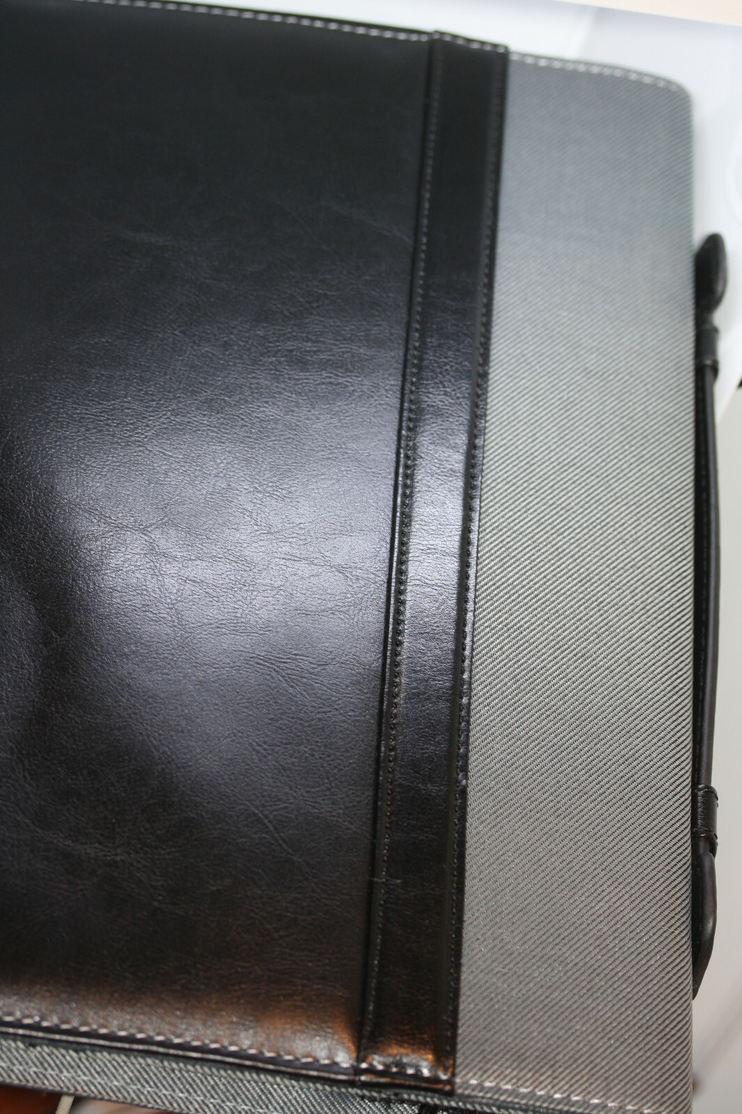 New Bond Street Smooth Leather Grey Fabric 14"x9" Laptop Case Black ipad Tablet
