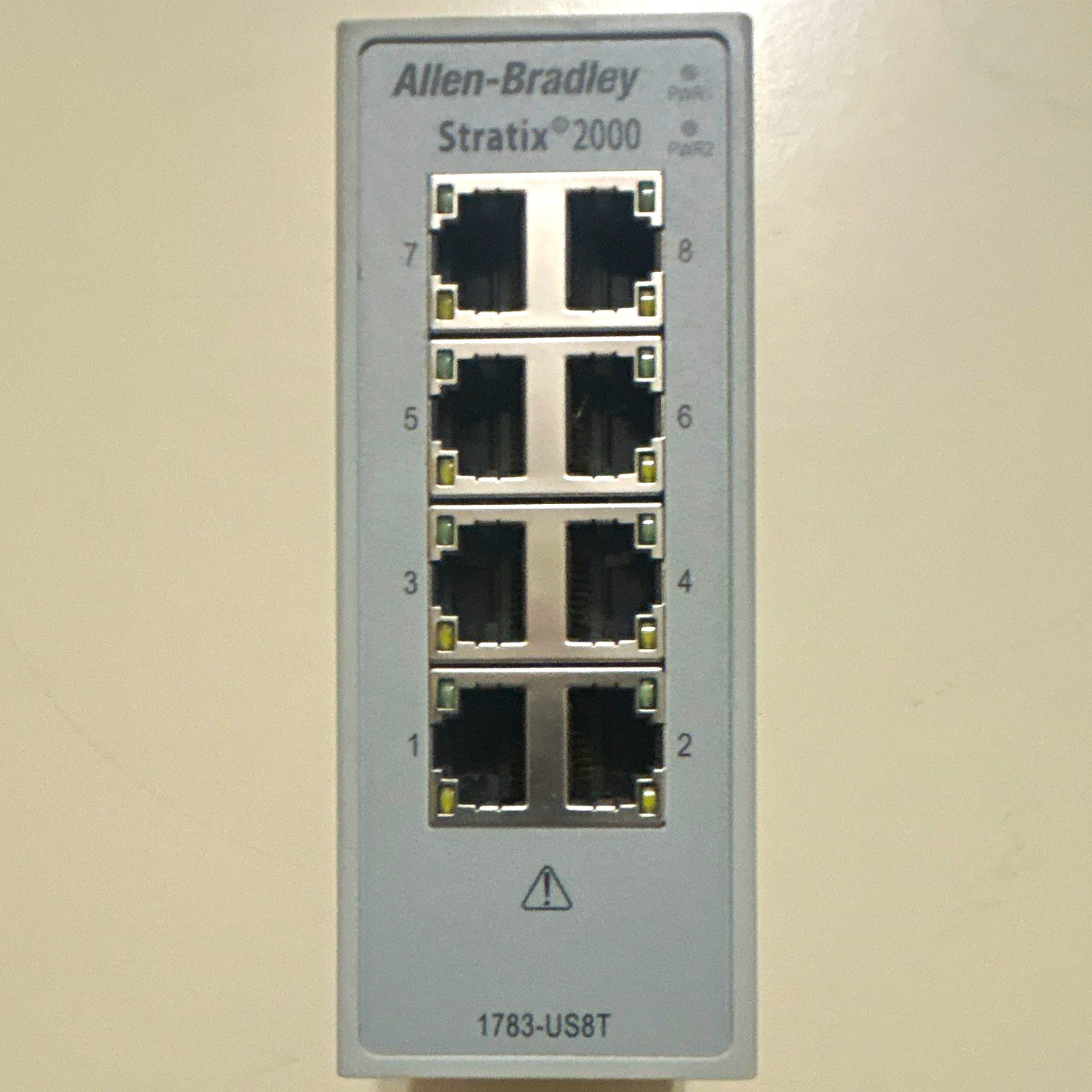 Allen-Bradley Stratix 2000 1783-US8T 8-Port 100Mbps Unmanaged DIN RJ-45