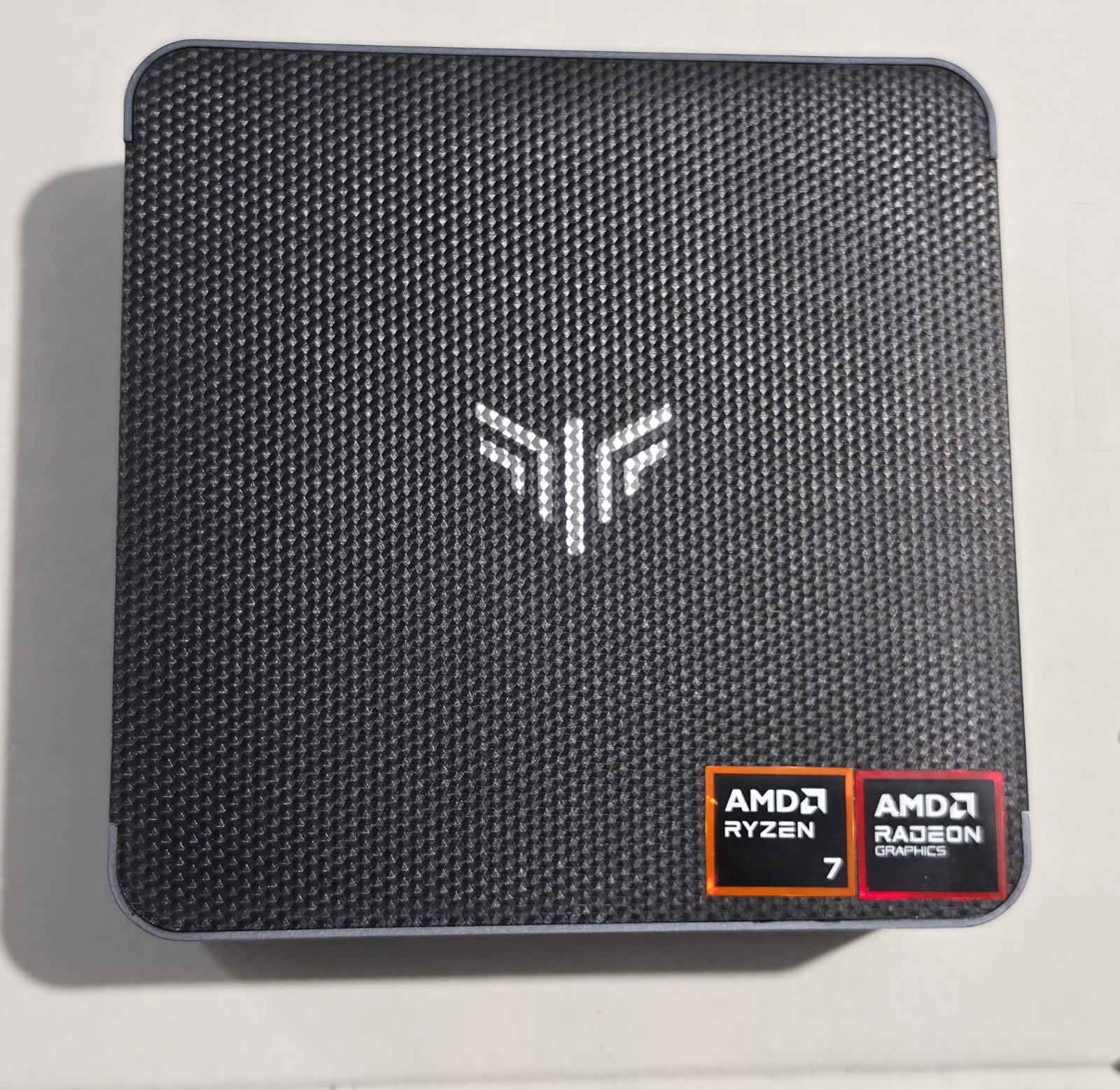 KAMRUI AM21 Mini PC, Ryzen 7 8745HS, (No RAM, No SSD),Windows11