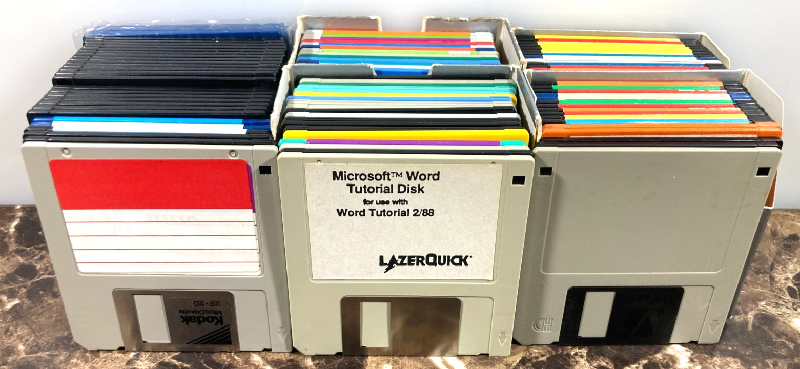 Mixed Lot of 102 Floppy 3.5" PC Computer Disks Data Blanks Software IBM Format