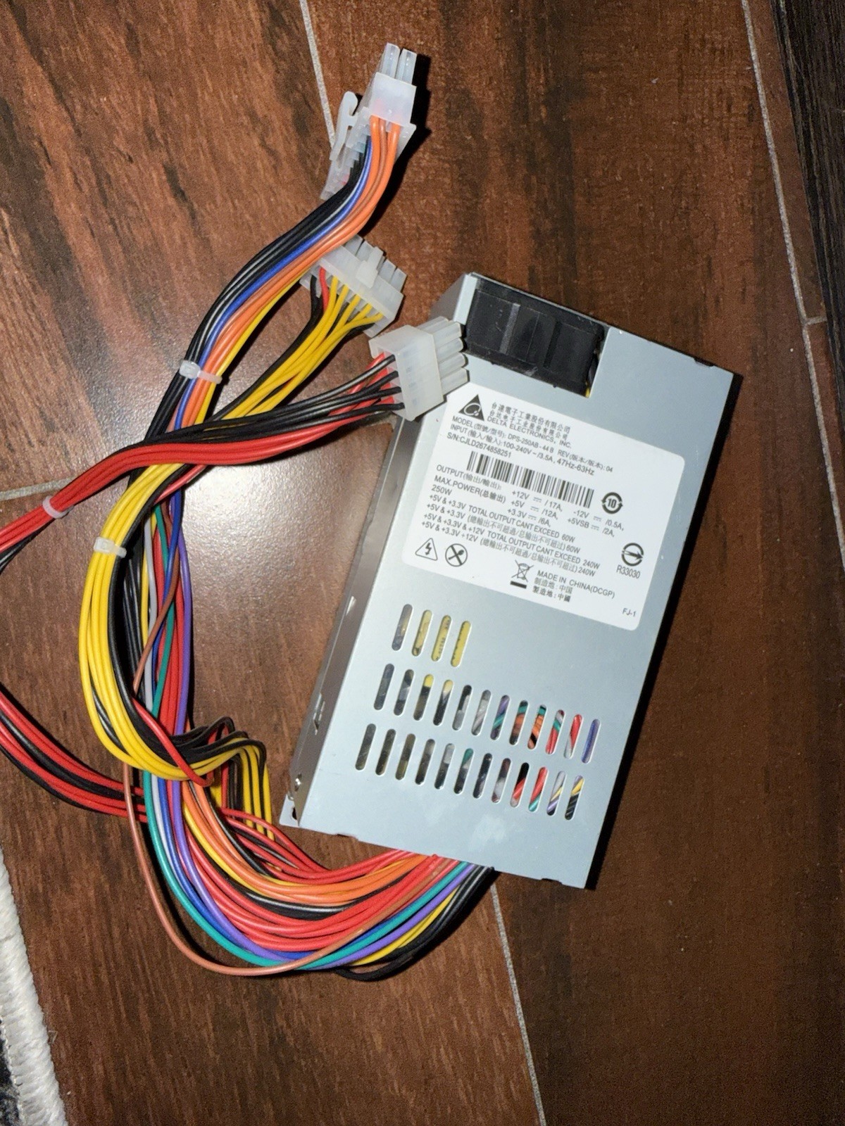 DELTA ELECTRONICS DPS-250AB-44D - FRANCE / TVA