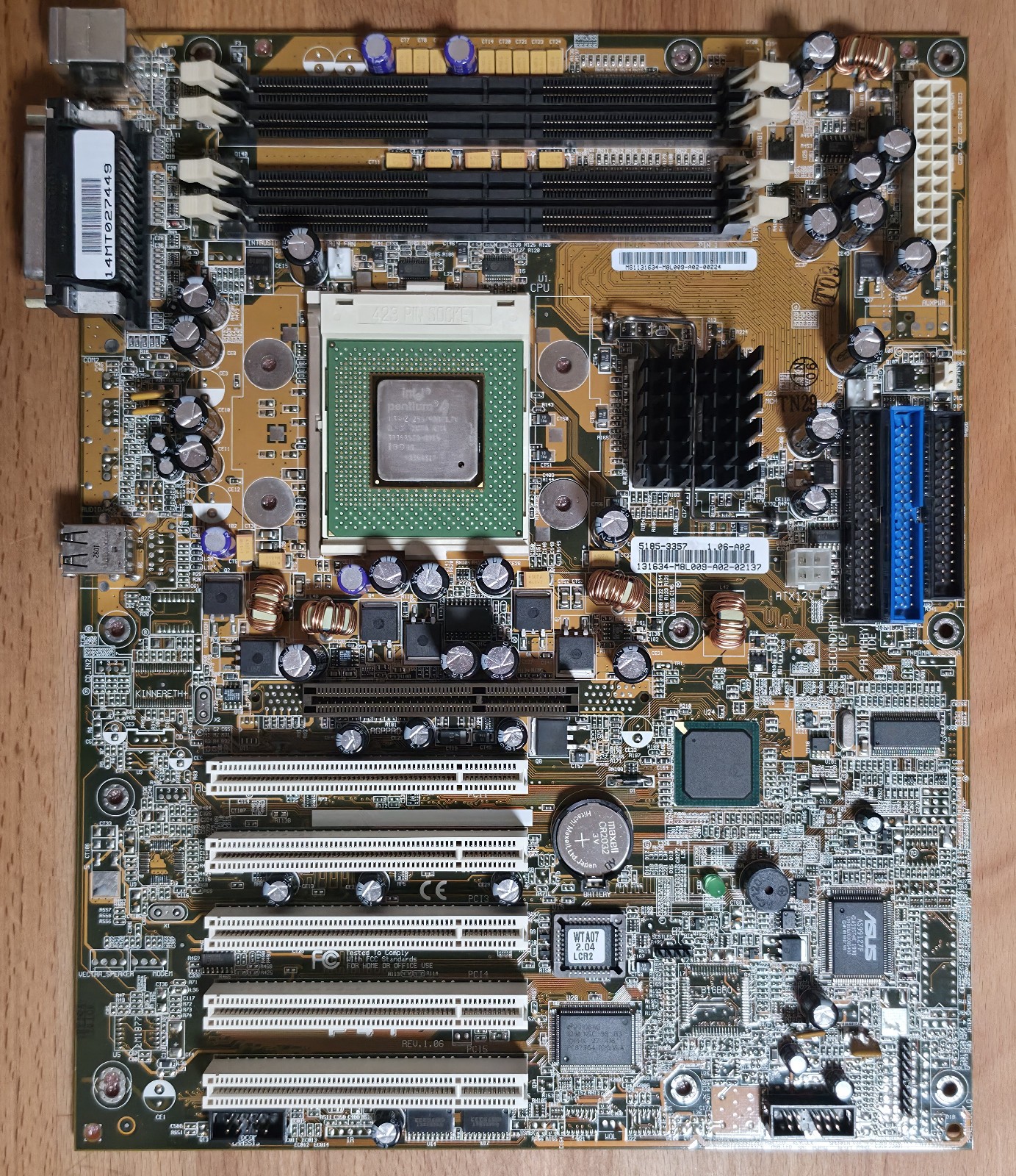 Asus P4T Motherboard Rev 1.06 + Pentium 4 1.3ghz