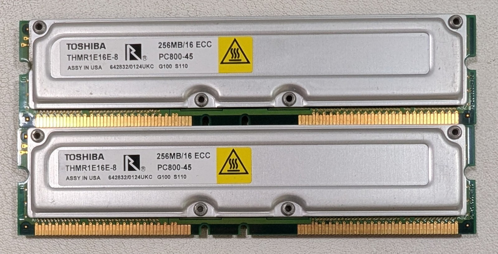 Toshiba 512MB Lot (2x 256MB) PC800-45 ECC RDRAM Rambus Memory THMR1E16E-8 184Pin