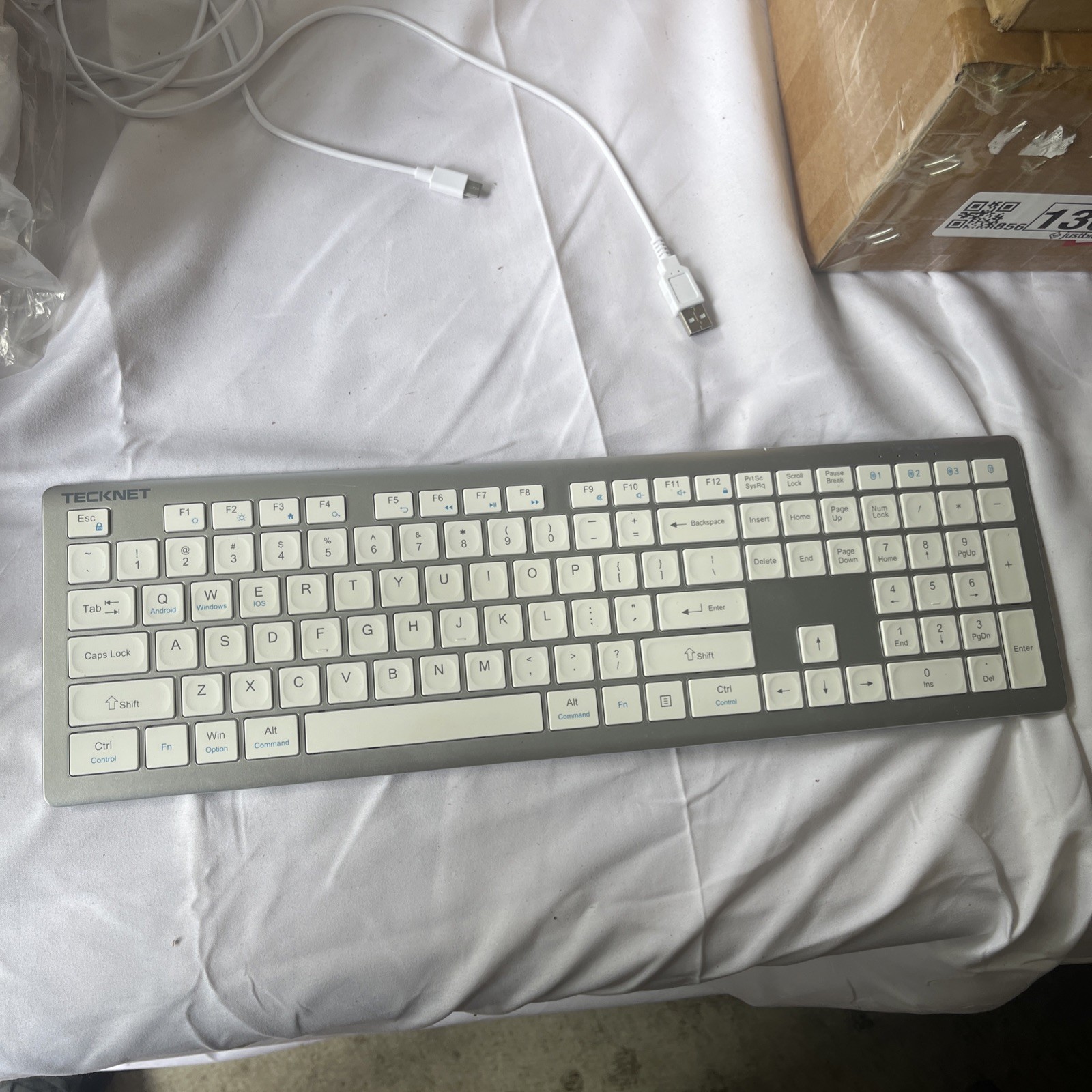 TeckNet Wireless Slim Keyboard TK-KB005 Portable White Silver QWERTY English