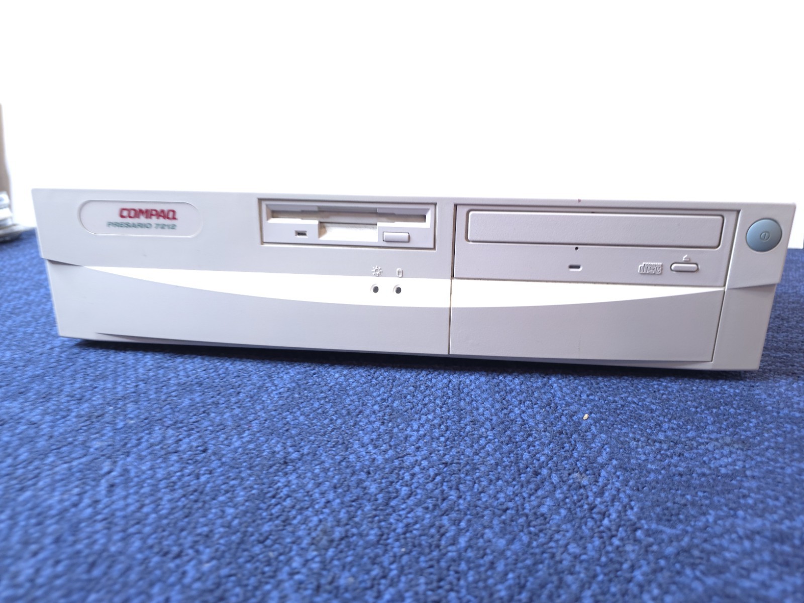 1990s Compaq Presario Computer 7212 Vintage 90s Desktop | Powers On 