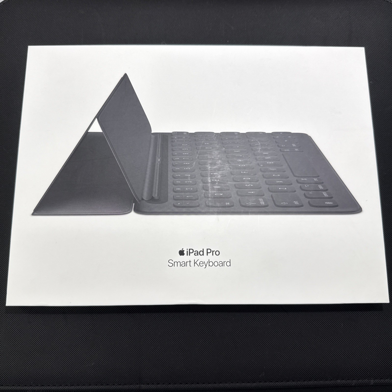 Apple Smart Keyboard - iPad Pro 10.5, Air 3rd 10.5, iPad 10.2 7/8/9th Gen - NEW