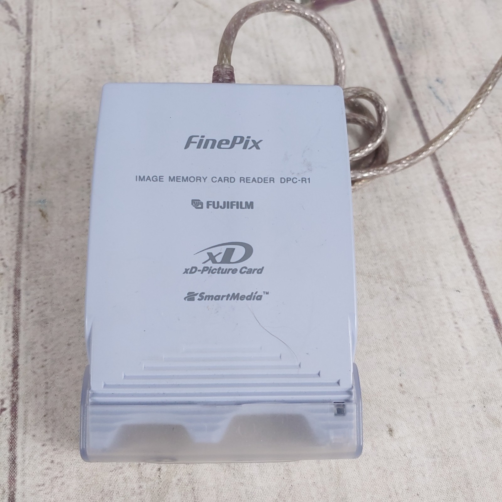 Fujifilm DPC-R1 FinePix Image Memory Picture Card Reader USB - TESTED WORKING 