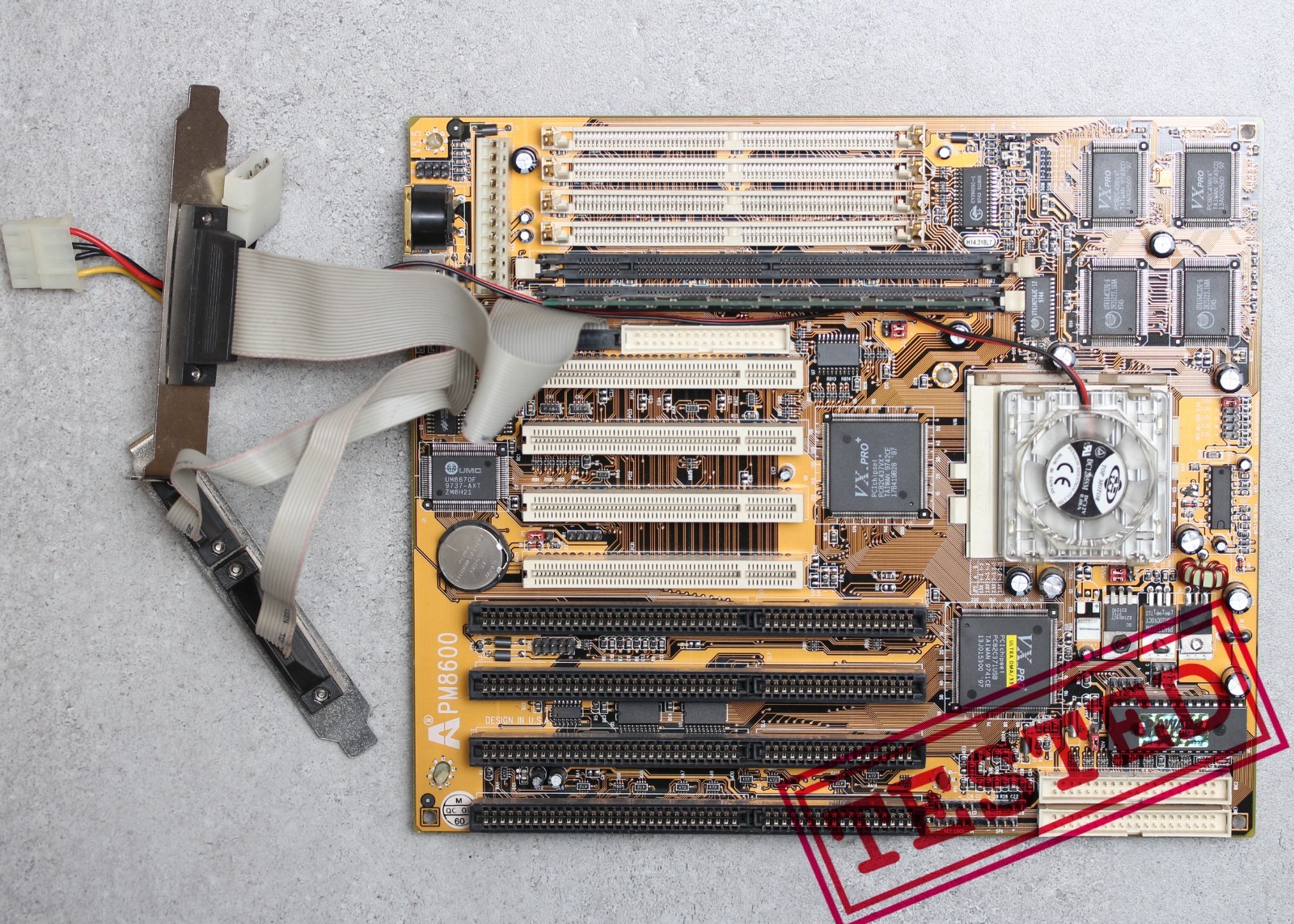 Socket 7 Amptron PM-8600 Motherboard with CPU Pentium MMX 166MHz, 32MB RAM