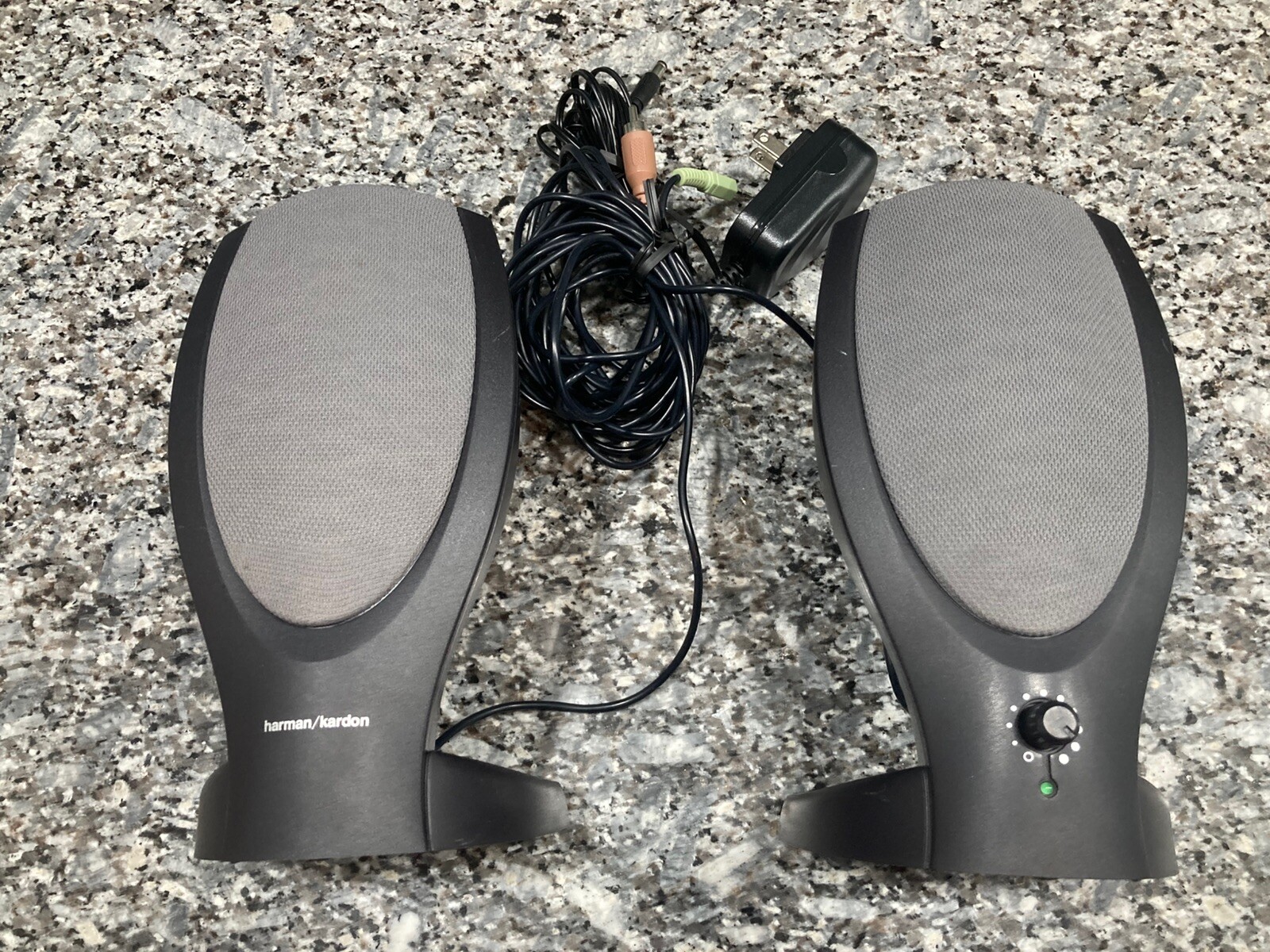 Harman Kardon (Rev A00) 2.0 System Wired Computer Speakers w/ AC Power Supply 