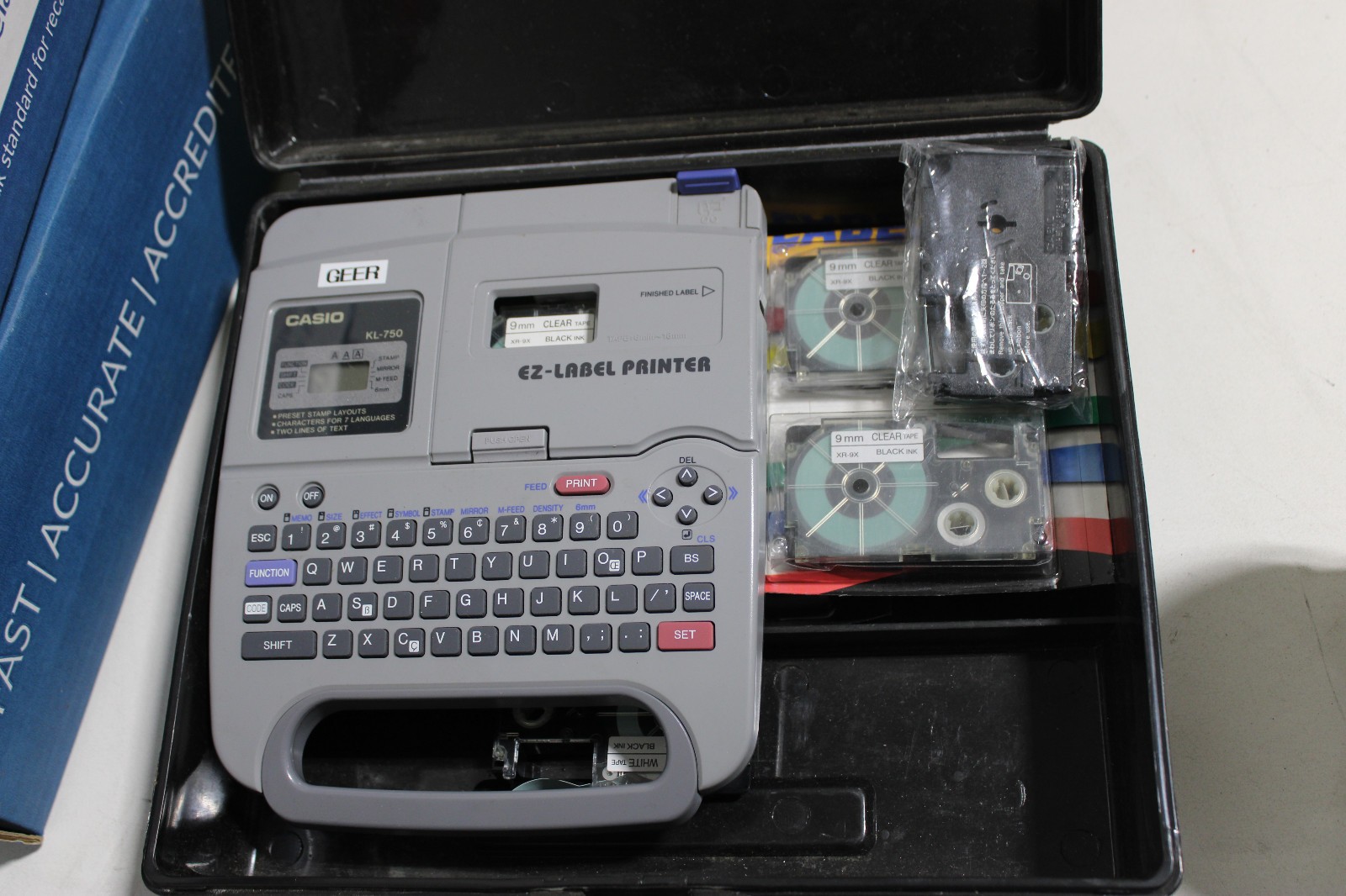 Casio KL-750 Label Thermal Printer / Label Maker EZ-Label Printer W/CASE