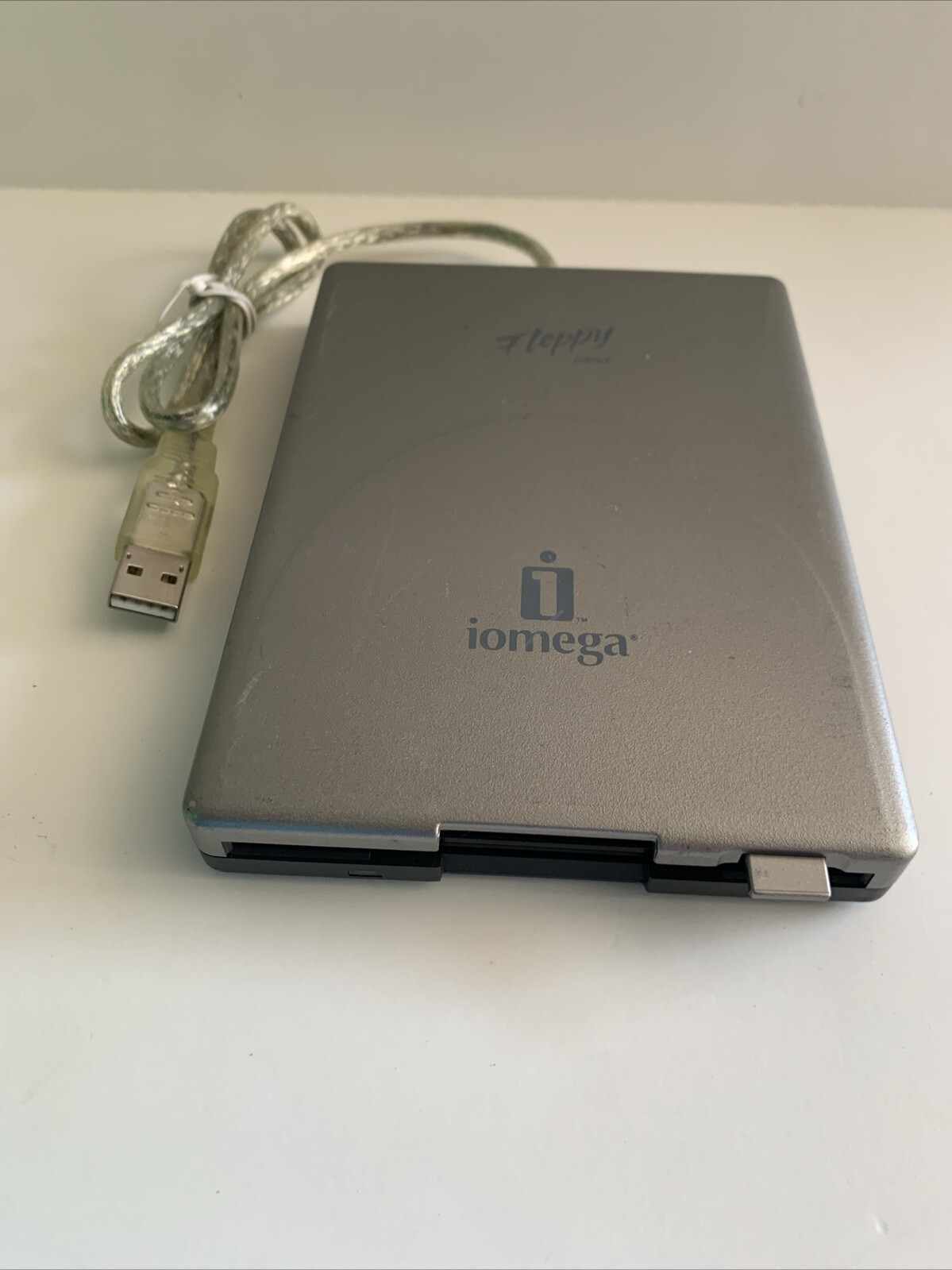 iomega USB-Powered External Floppy Drive | PN: 31062400 BXXU0130 | Used Silver