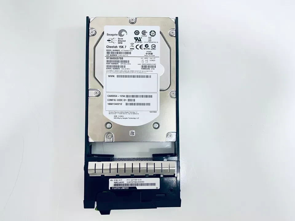 Fujitsu CA07339-E103 Seagate ST360057SS Cheetah 600GB Hard Drive 15K,7 SAS