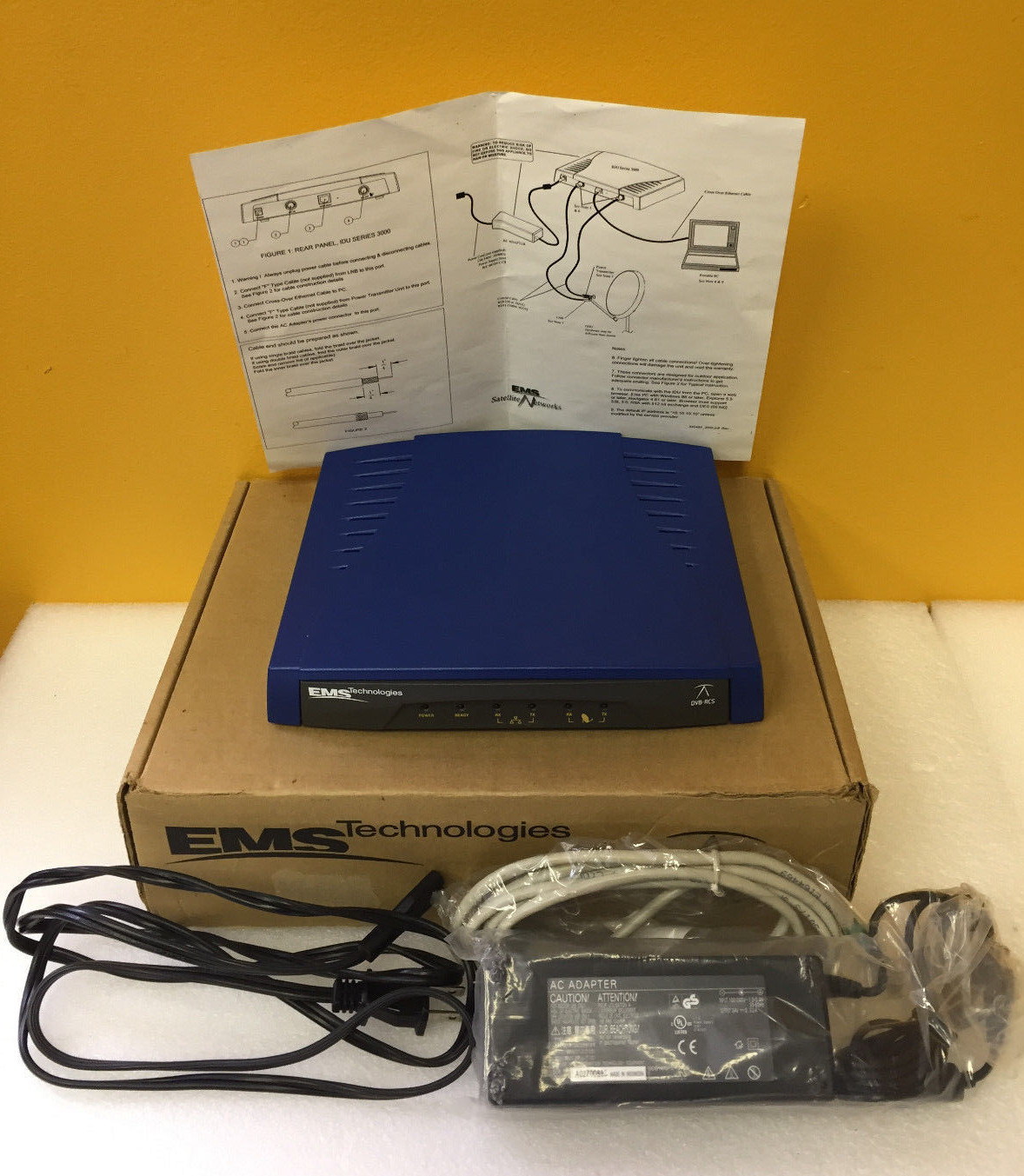 EMS 839463-051 Series 3000 Broadband Satellite Terminal, New with Accessories
