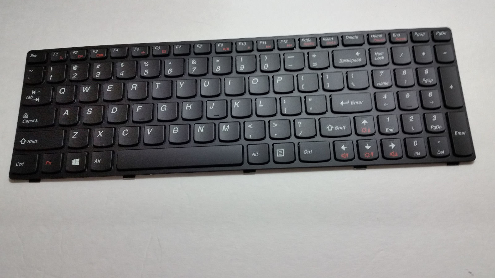 New - 25206719 US Keyboard IBM Lenovo Ideapad G580  9Z.N5SSW.Q01 25206719