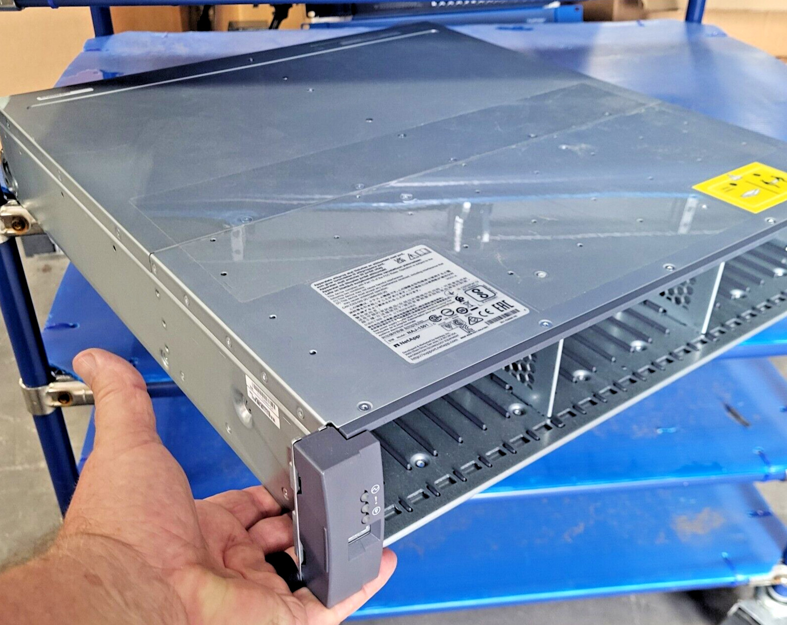 *NEW* NettApp NAJ-1501 "chassis only" for SAS 2.5" Expansion Storage Array