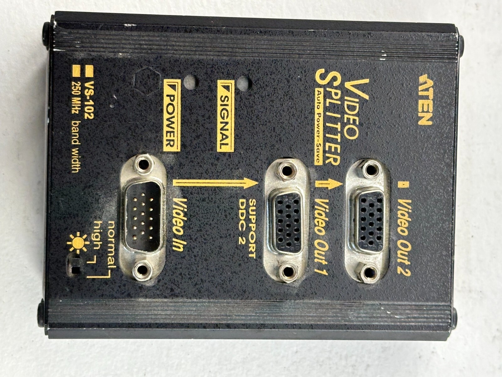 ATEN VS-102 2-Port Video Splitter