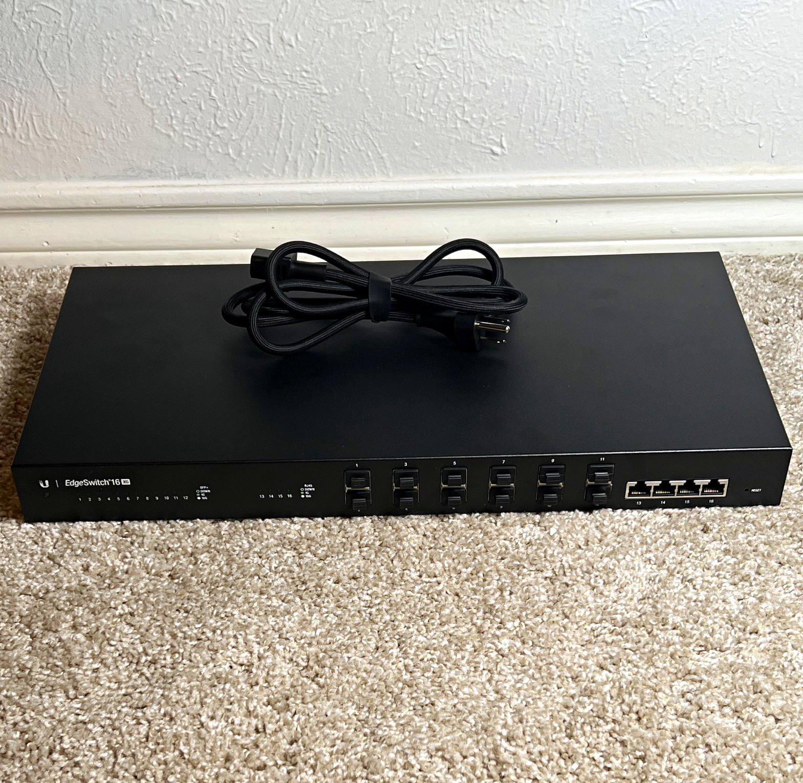 Ubiquiti EdgeSwitch 16 XG ES-16-XG 16-Port 10GbE Managed SFP+ RJ-45