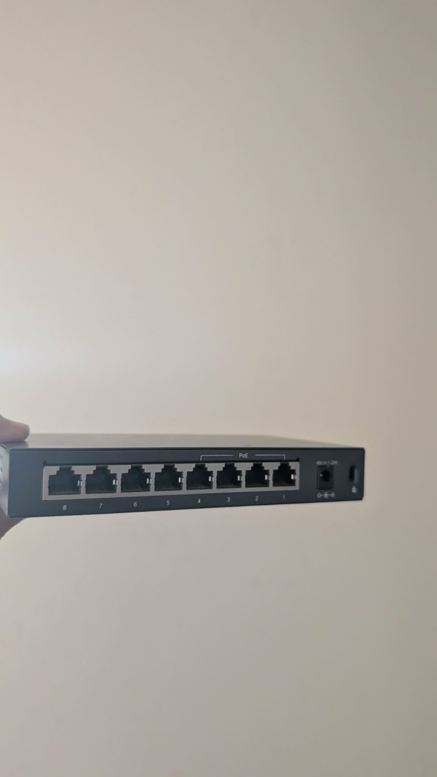 TP-LINK Technologies TP-Link (TL-SF1008P) 8-Ports External Switch 