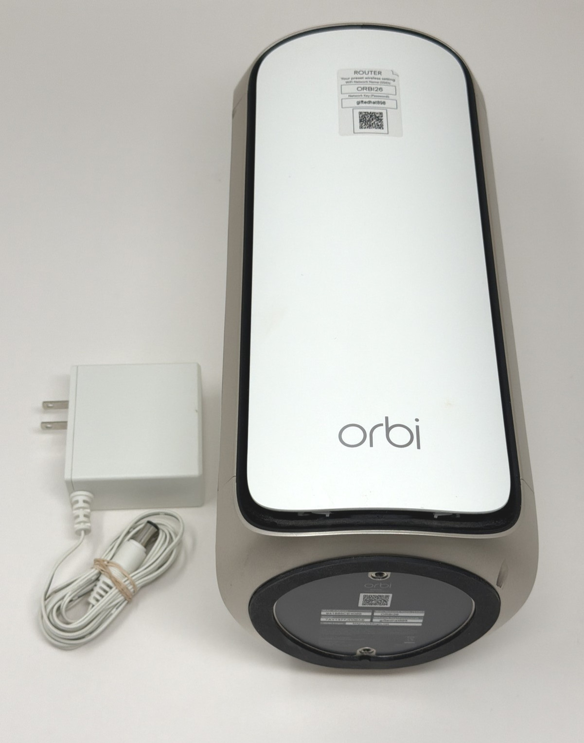 Netgear Orbi RBE971 WiFi 7 Mesh Router 27Gbps White Excellent