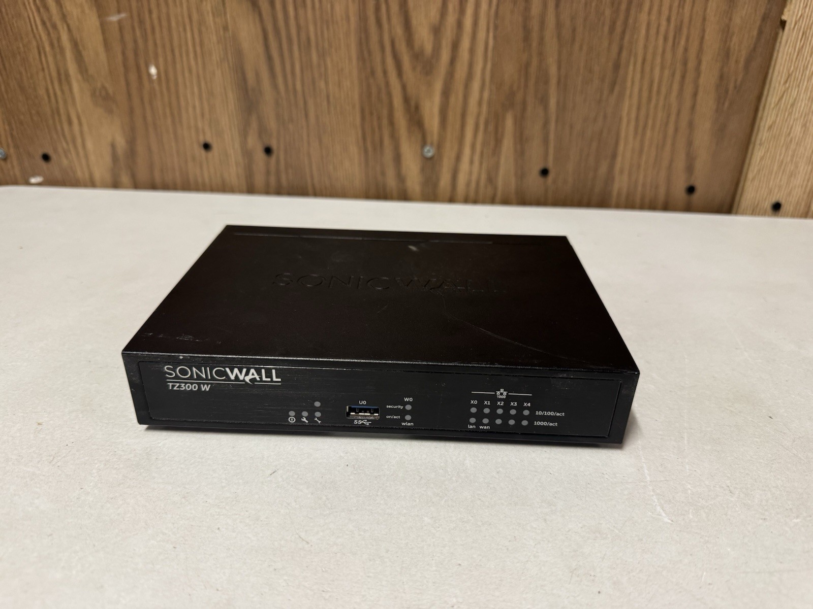 SonicWall TZ300W (APL28-0B5) Firewall Network Security Appliance, Working
