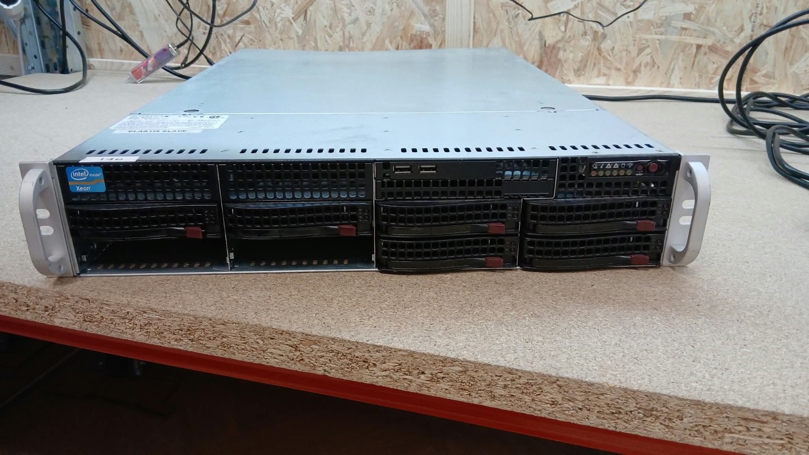 SuperMicro CSE-825