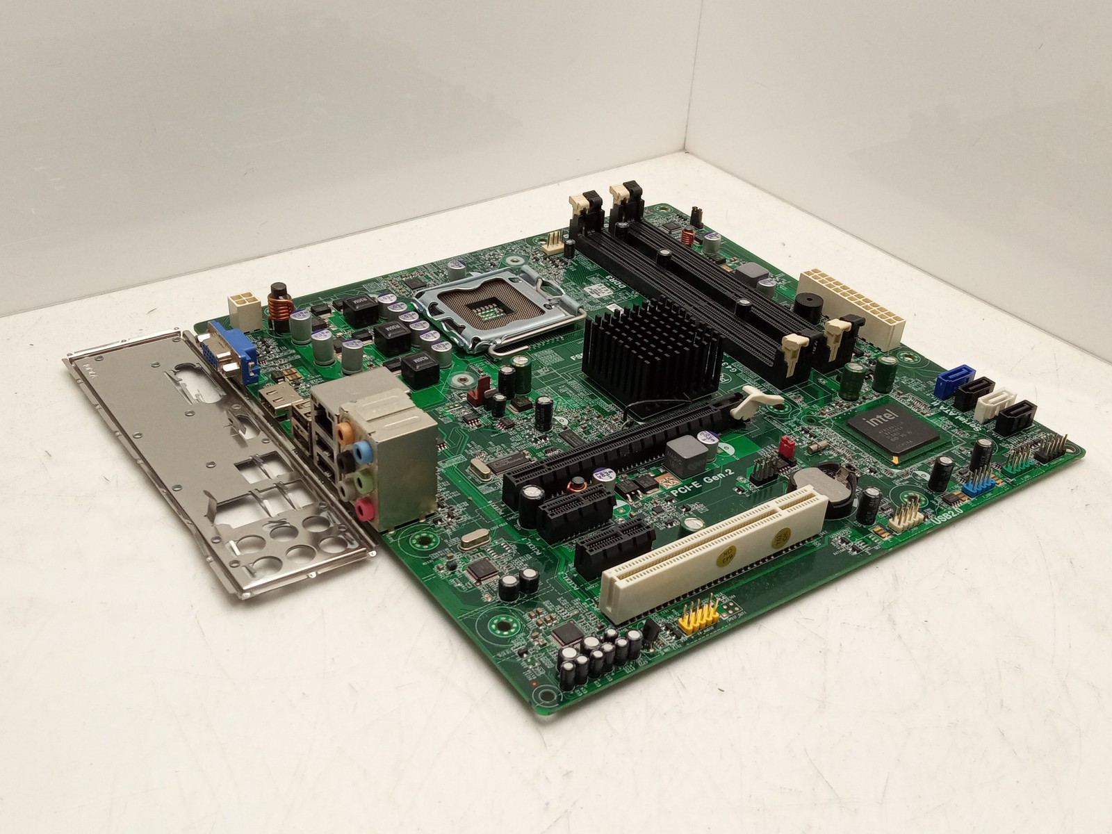Dell Inspiron 560 Socket LGA775 Motherboard With I/O Shield 018D1Y 18D1Y