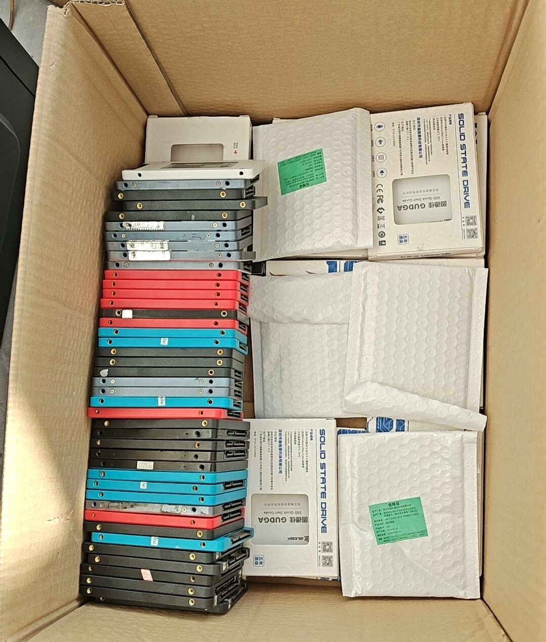 [ BULK LOT OF 10 ] SSD 240/256GB Various SSDs Solid State Drive Mixed Brand