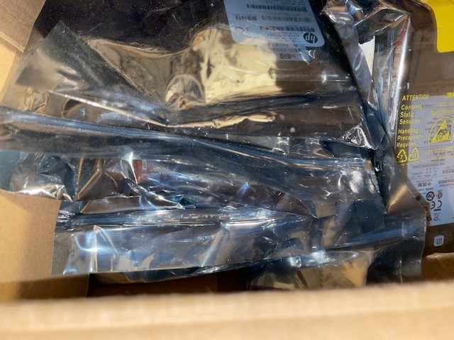 HP 600GB 6G SAS 10K rpm SFF 2.5'' Hard Drive  507129-013 BRAND NEW SEALED