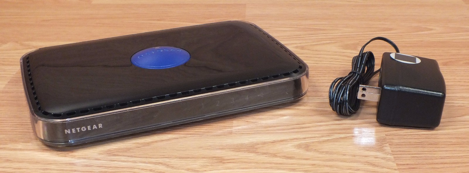 Genuine Netgear (WNDR3400 V2) N600 Wireless 4-Port Dual Band Router **READ** 
