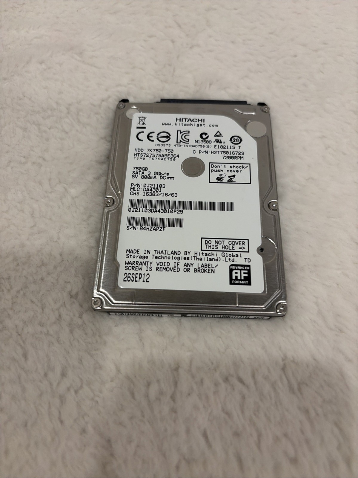 Hitachi Travelstar 7K750 750GB 7200RPM 2.5in SATA HDD HTS727575A9E364 0J18813